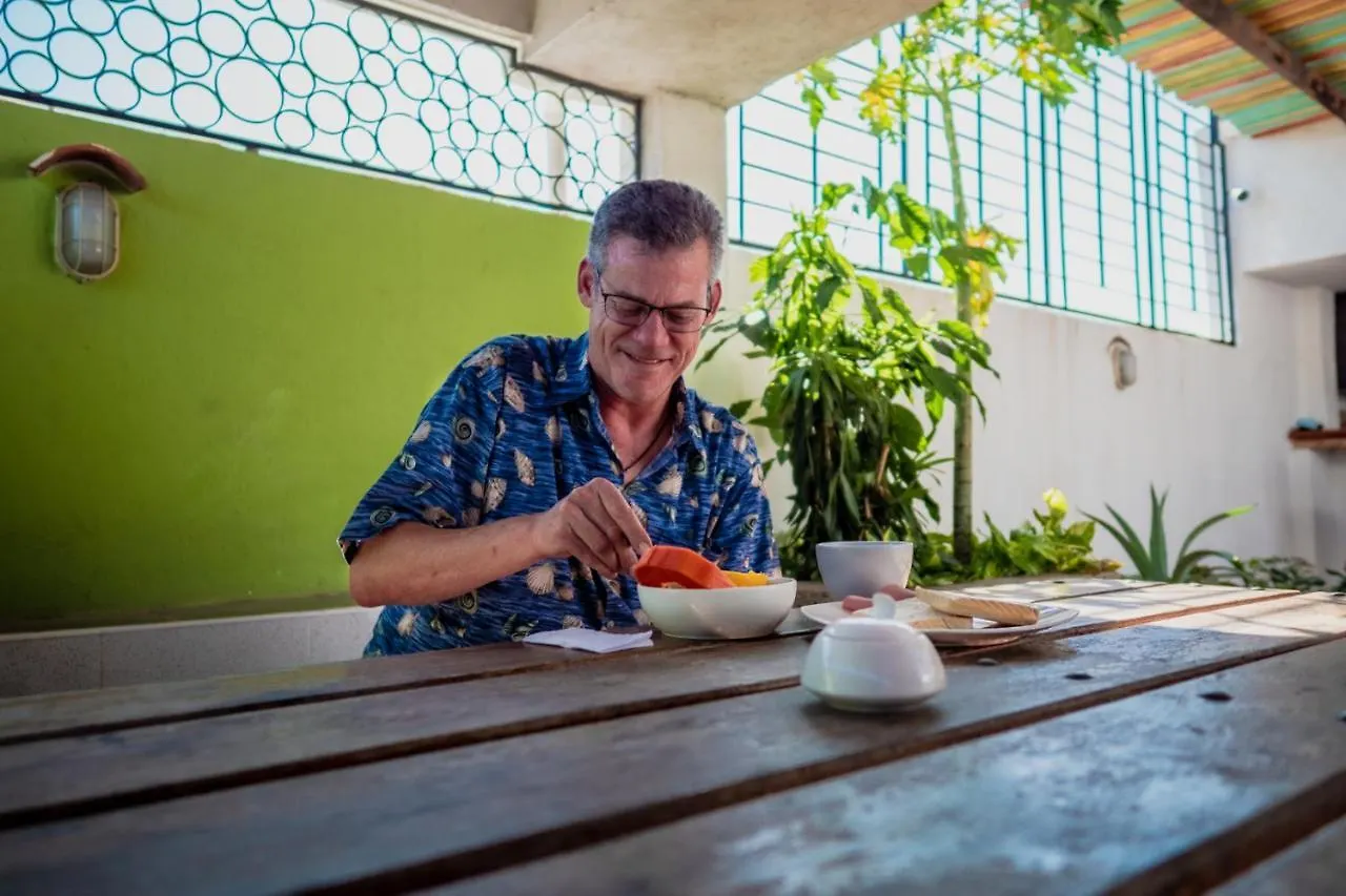 Aluna Hostel B&B Santa Marta