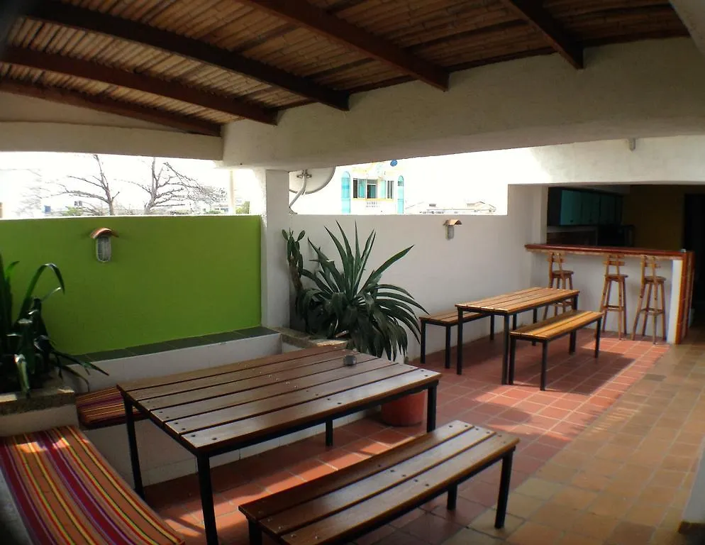 Aluna Hostel B&B Santa Marta