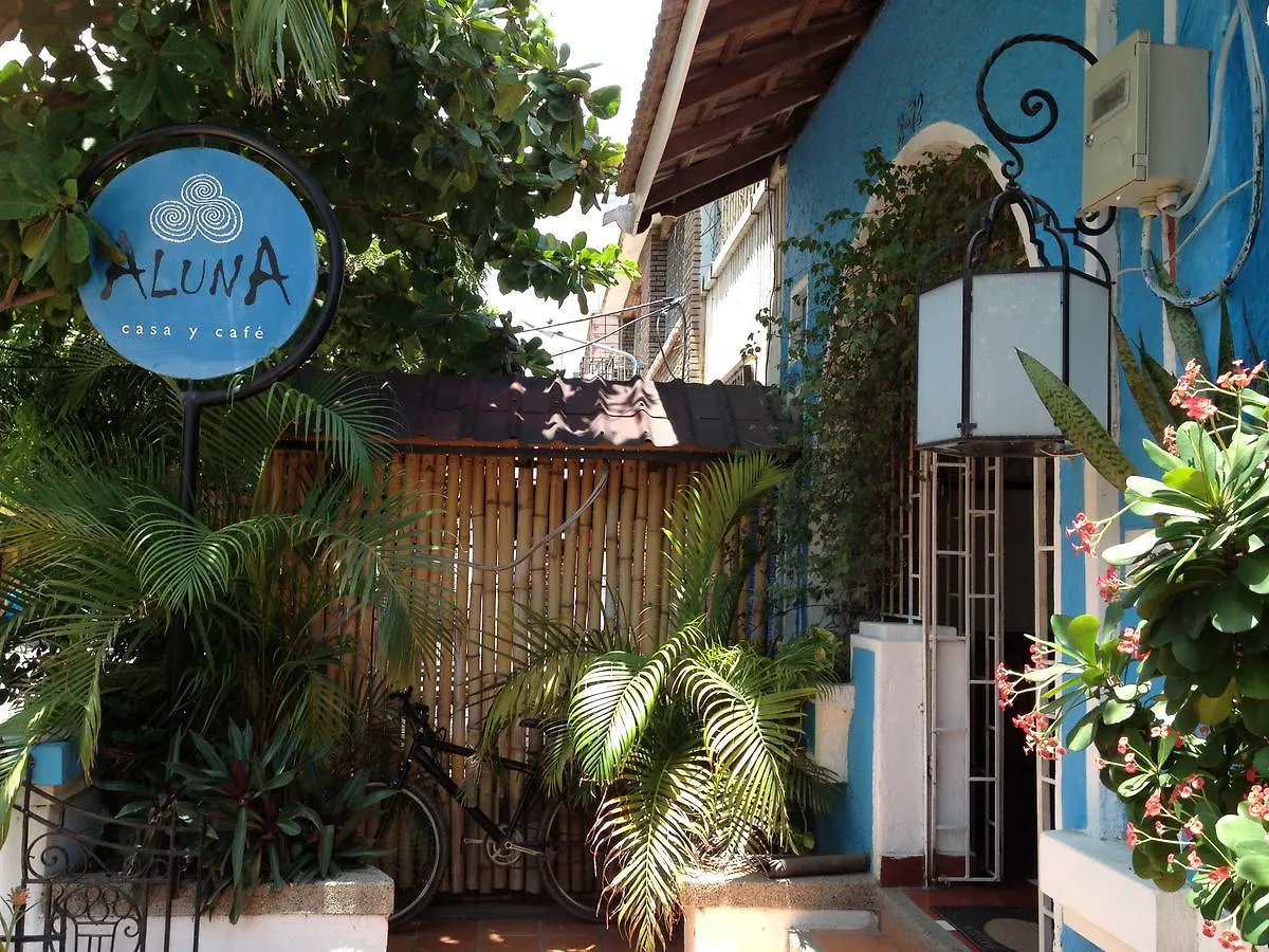 Aluna Hostel B&B Santa Marta
