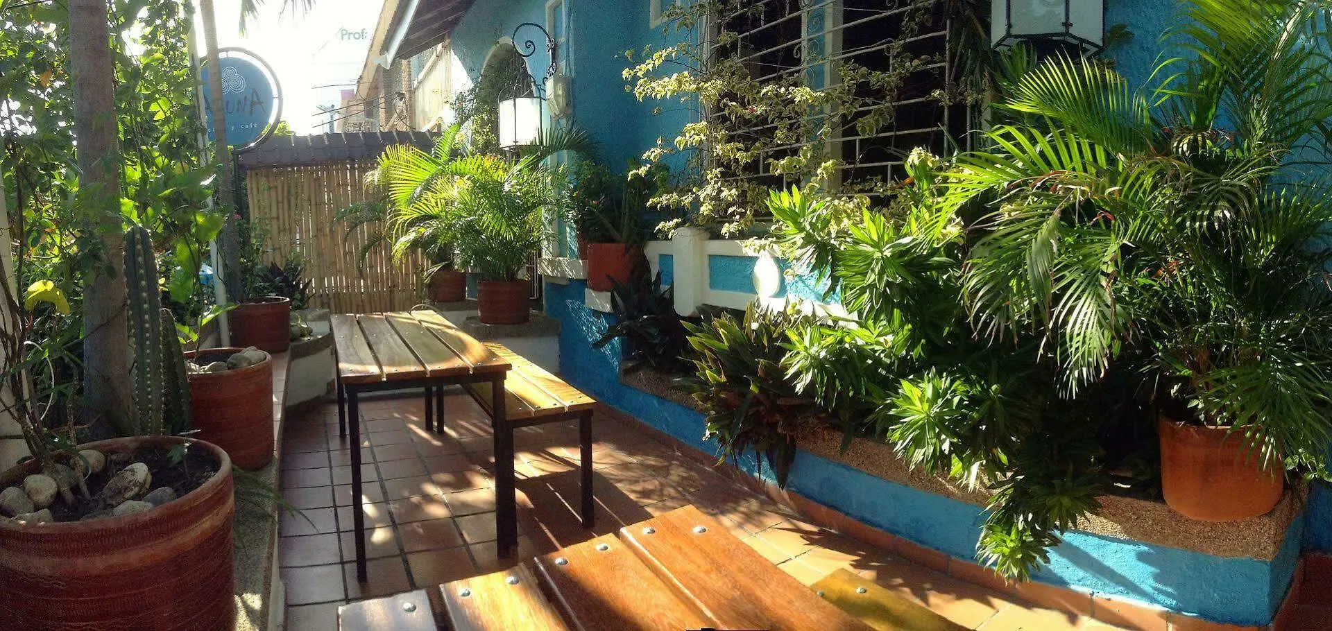 Aluna Hostel B&B Santa Marta
