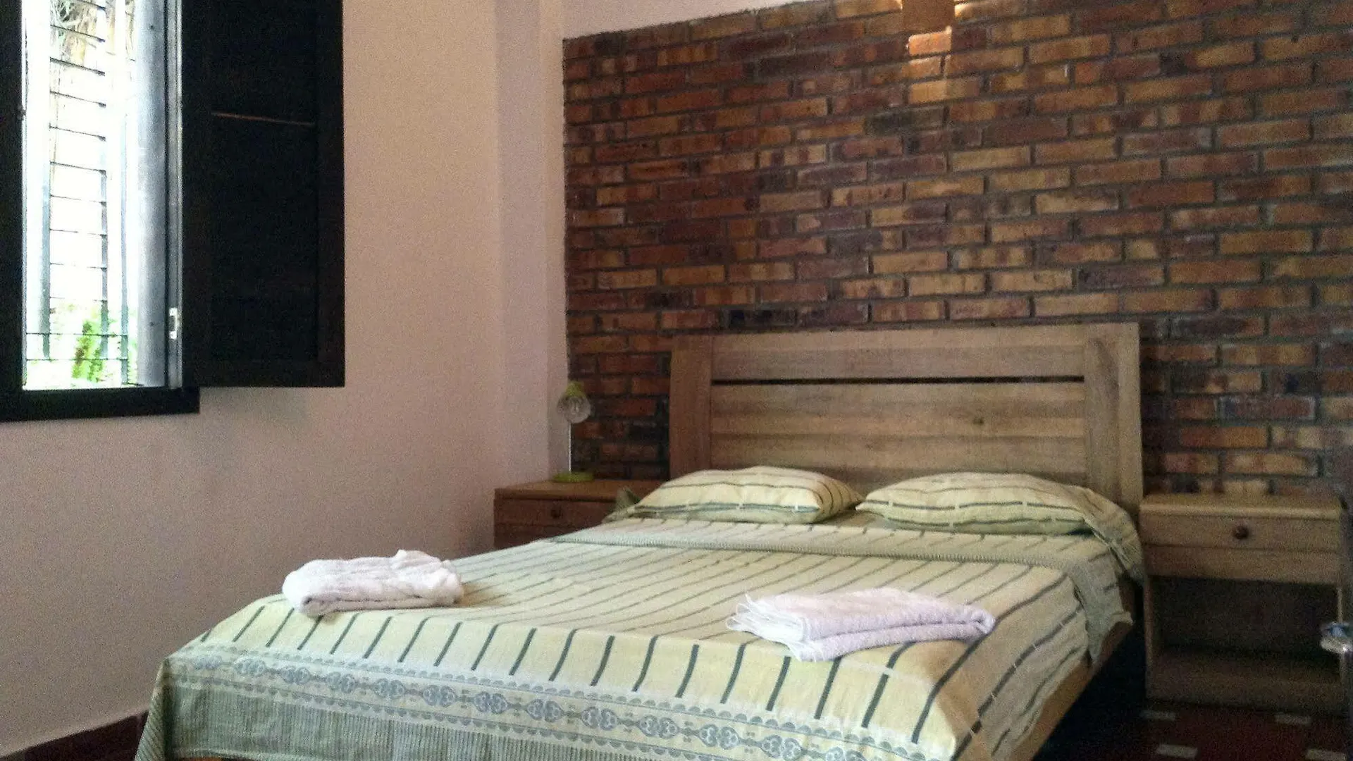 Aluna Hostel B&B Santa Marta