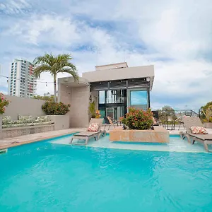Boutique Maree Hotel