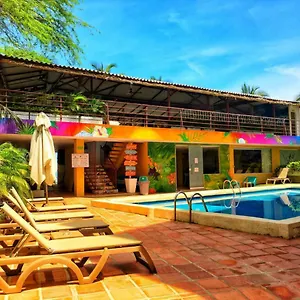 Hostel The Cantamar